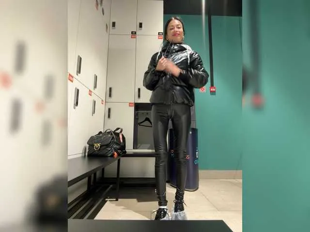 AdrienneBourget Image 7