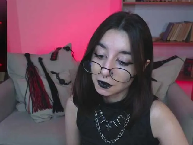 MistressMarcelline Image 15