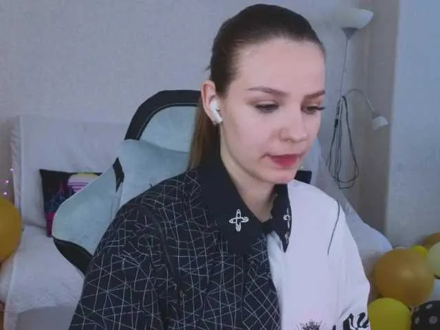 monicaerotic Image 3