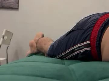 pantyhoselover8den's Thumb Image