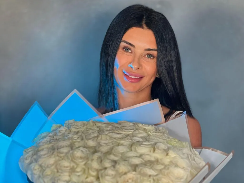 EmmaLevis's Thumb Image