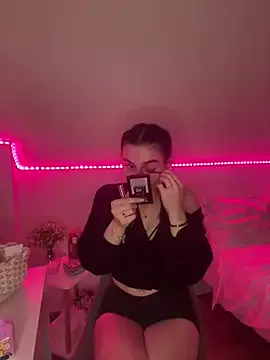 AdelinaAlia Image 11