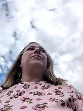 Canadian_BBW Image 10