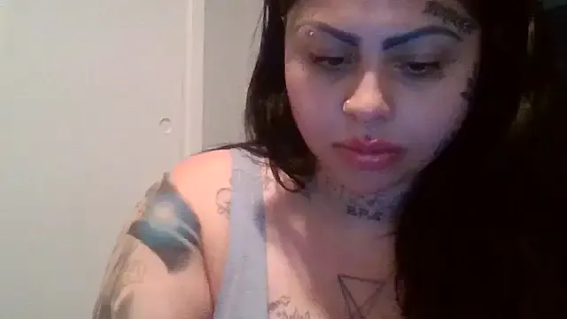 chicanachic13's Thumb Image