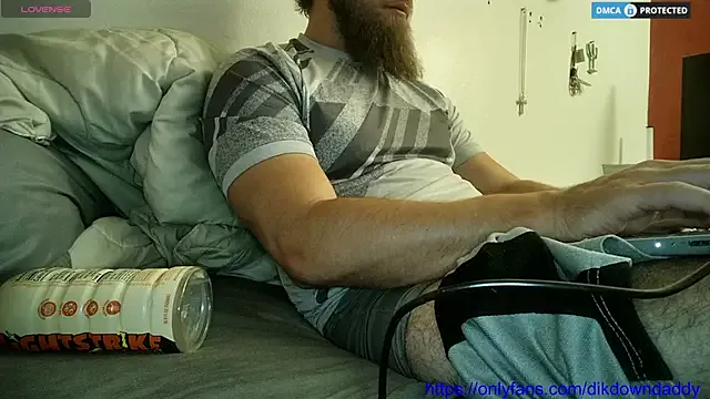 dikdowndaddy's Thumb Image