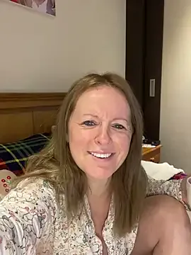 madamlillyrose Image 12