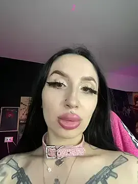 Molly__Moon's Thumb Image